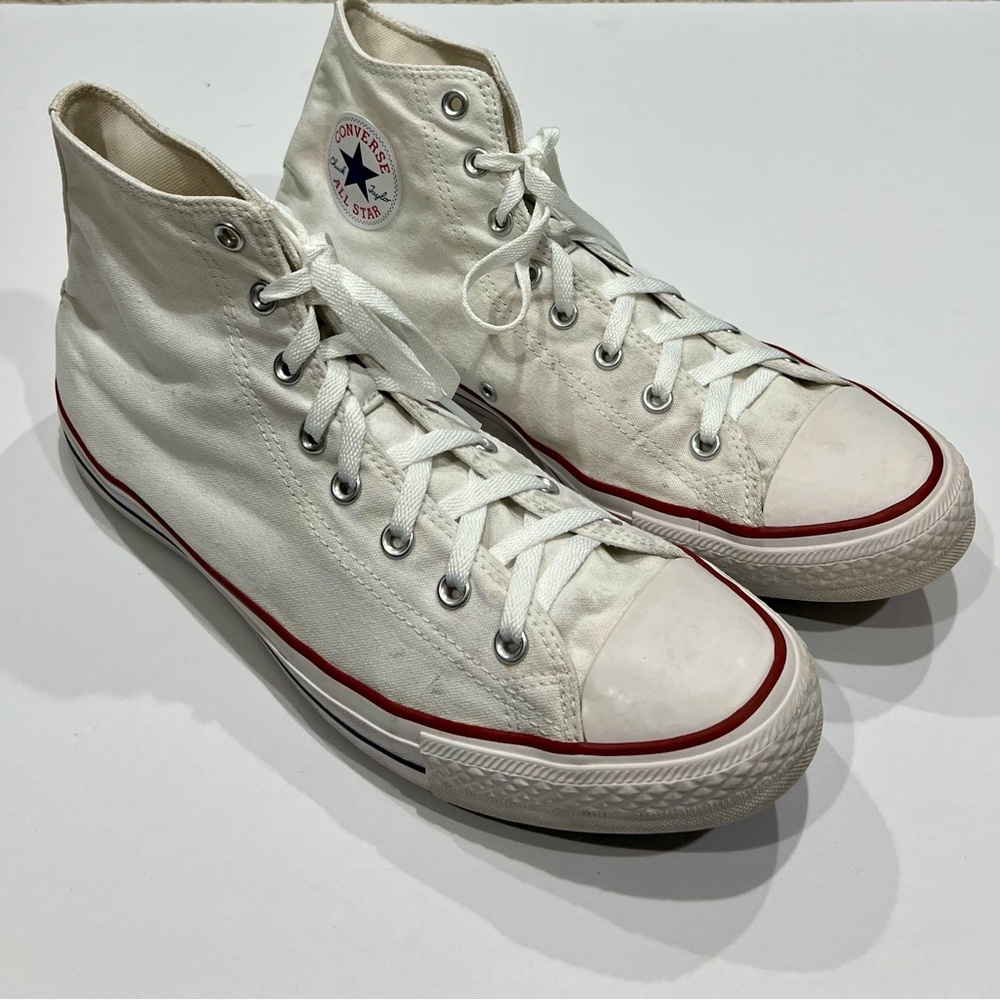 Converse Classic White Canvas High-Tops